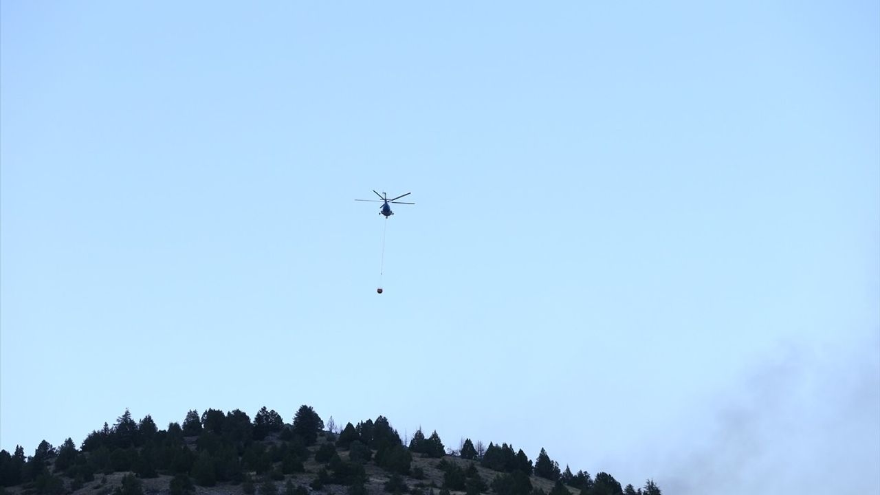 Kahramanmaraş'ta Orman Yangınına Hızla Müdahale Ediliyor