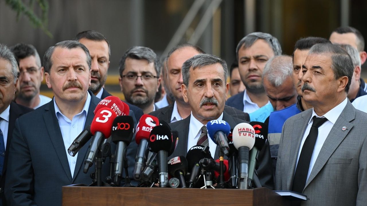 Kamu İşveren Heyeti memur taban aylığına 1000 TL teklif etti; sendikalar yetersiz buldu