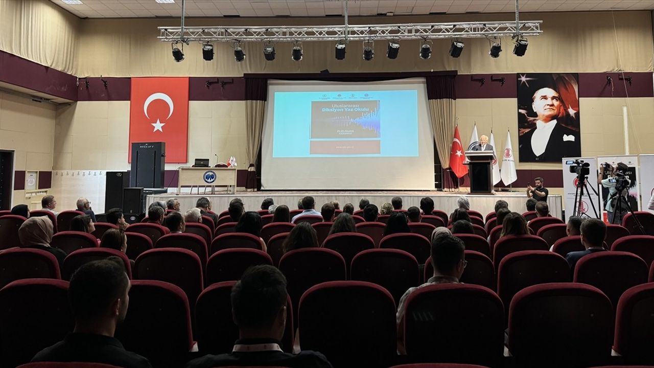 Karaman'da 'Uluslararası Diksiyon Yaz Okulu' açılış programı gerçekleştirildi