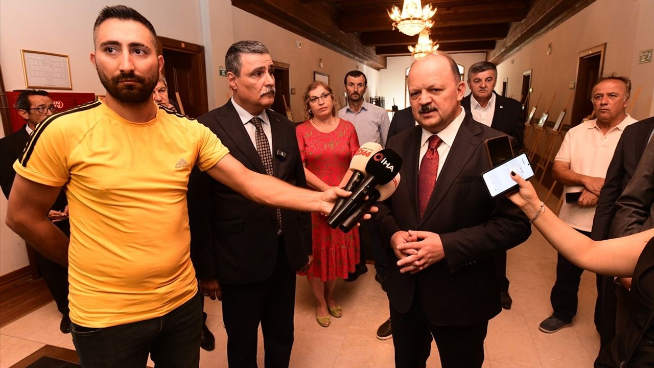 Kastamonu'da "Milli Mücadele'nin Anadolu'daki Basın Bayraktarı Hüsnü Açıksöz Sergisi" Açıldı