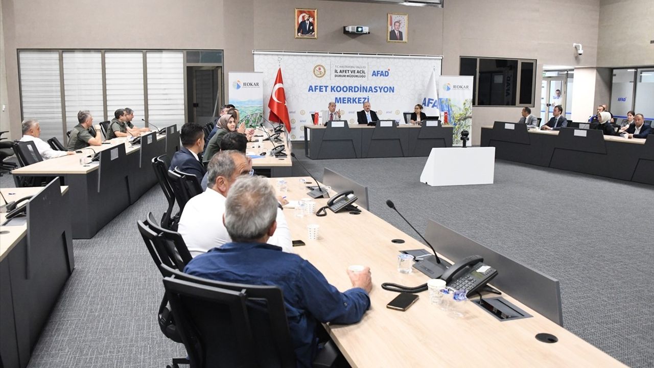 Kastamonu Güney Karadeniz Jeoparkı Değerlendirme Toplantısı Yapıldı