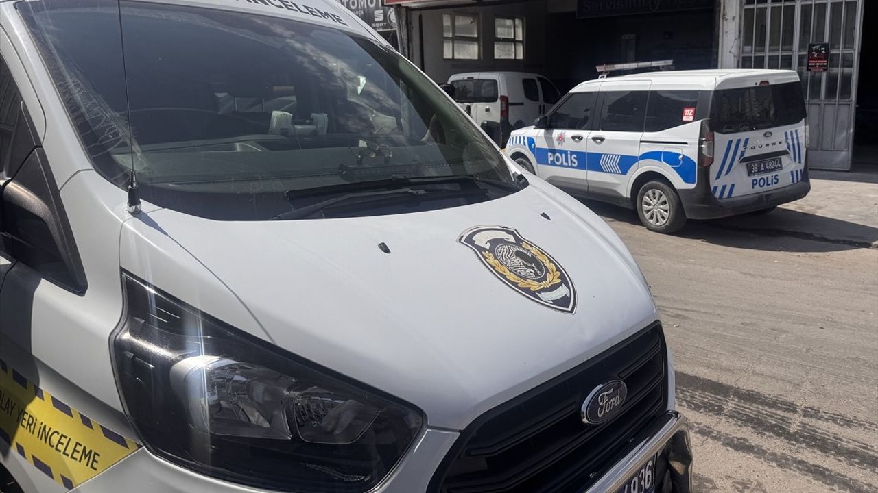 Kayseri'de tamirhanede silahlı kavga: 1 kişi yaralandı