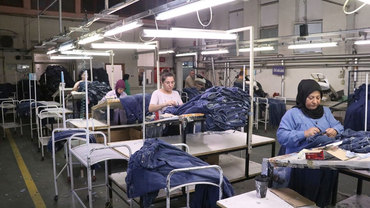 Kayseri'deki Kadın Girişimci, Babasından Devraldığı Atölyeyi 35 Ülkeye İhracat Yapan Fabrikaya Dönüştürdü