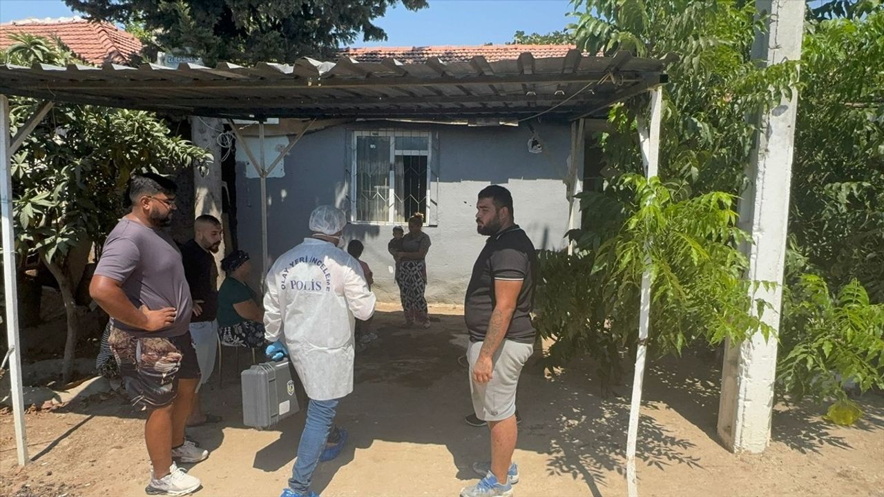 Kepez'de yalnız yaşayan 42 yaşındaki Haydar Ünder evinde ölü bulundu