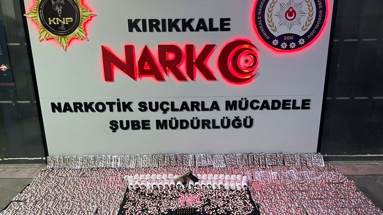 Kırıkkale'de 12 bin 963 sentetik hap ele geçirildi, 2 şüpheli gözaltında