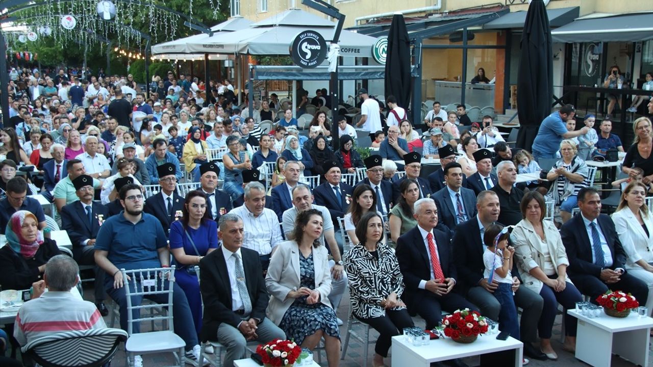 Kırklareli'de 30 Ağustos kutlamalarında 5. Kolordu Bando Komutanlığı konser verdi