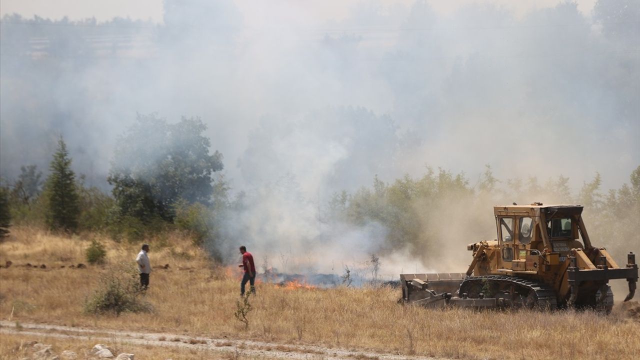 Kırklareli'nde Yangın Nedeniyle Avrupa Otoyolu Trafiğe Kapandı