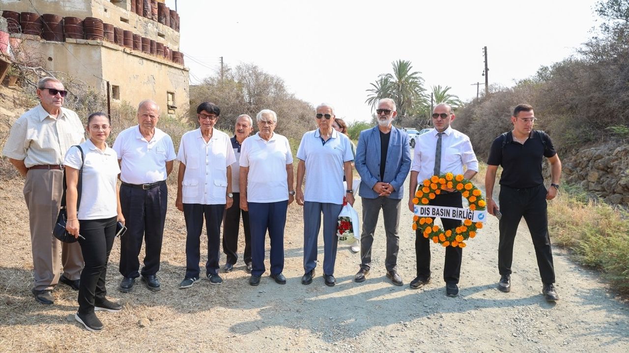 KKTC'de Adem Yavuz anıldı — Ara Bölge'de 14 Ağustos 1974'te saldırıya uğrayan gazeteci için tören