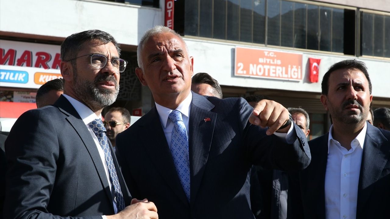 Kültür ve Turizm Bakanı Ersoy, Bitlis'te Terörsüz Türkiye Sürecini Değerlendirdi