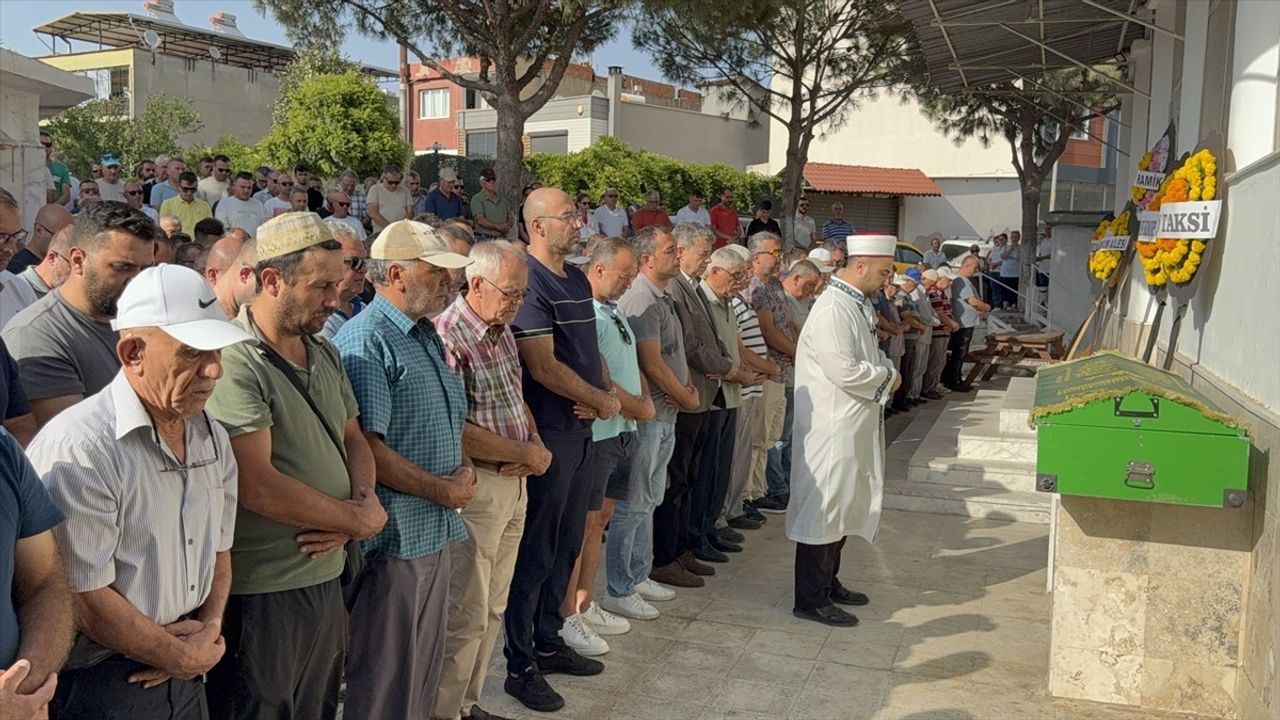 Kuşadası'nda Tartışma Sonrası Bıçaklanan Taksici Hayatını Kaybetti