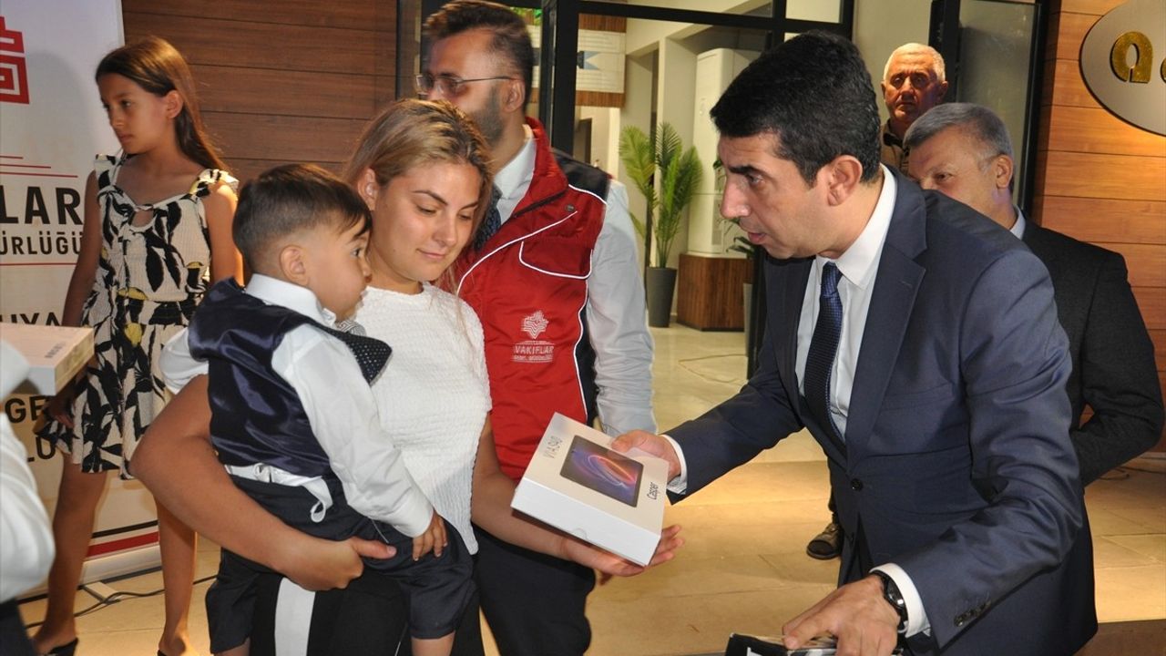 Kütahya'da Vakıflar Bölge Müdürlüğü tarafından 32 çocuk için toplu sünnet şöleni