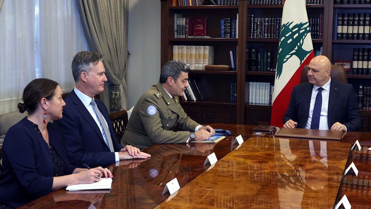 Lübnan, UNIFIL’in Güneyde Kalması Konusunda Kararlı Oldu: Cumhurbaşkanı Avn Görüştü