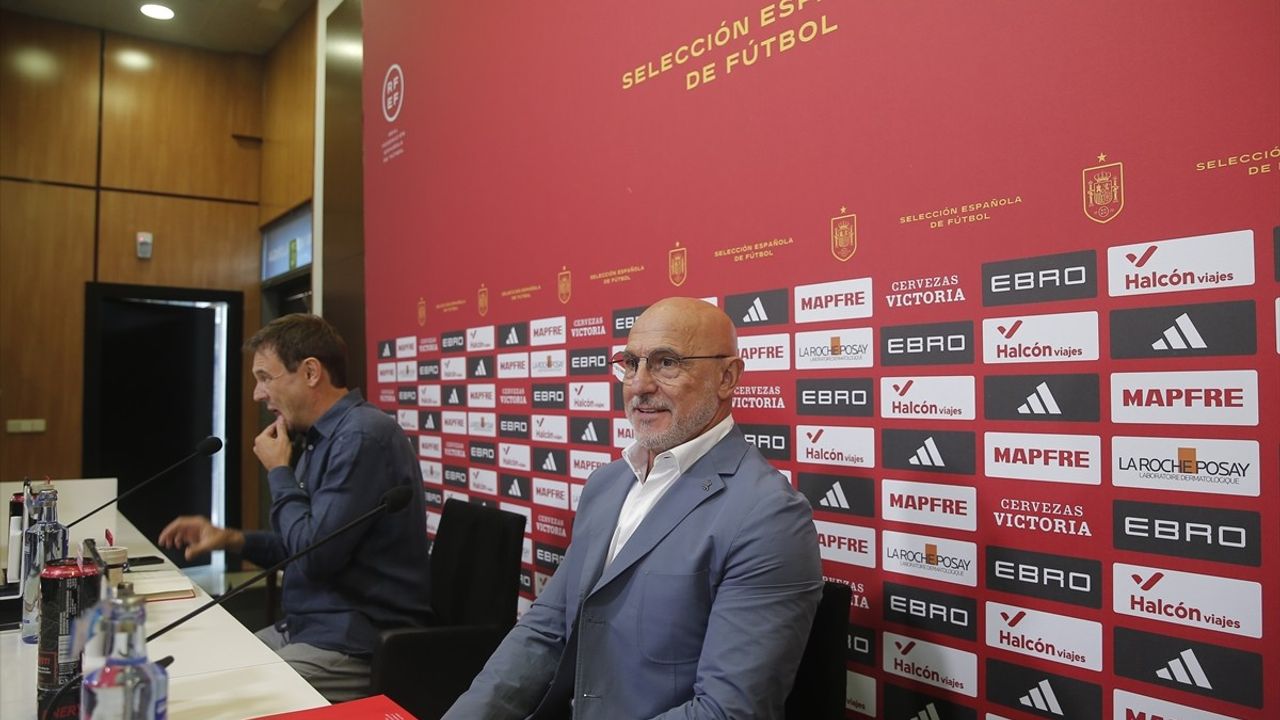 Luis de la Fuente: Bulgaristan maçı Türkiye'den daha fazla endişe veriyor — İspanya 23 kişilik kadrosunu açıkladı