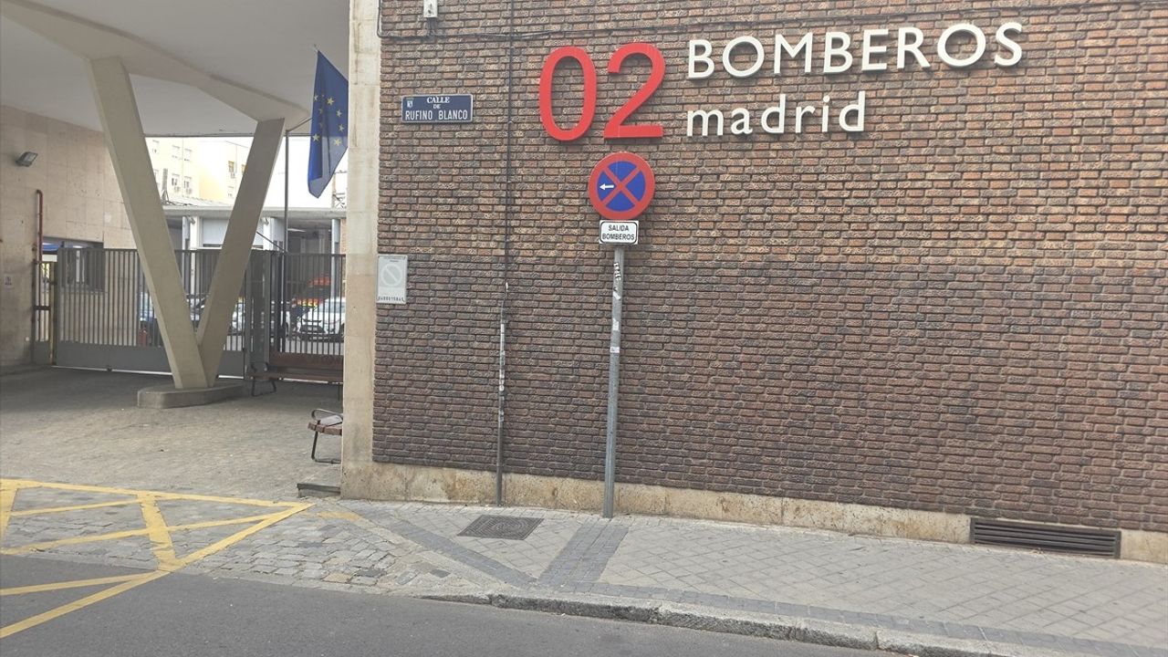 Madrid'de orman itfaiyecileri maaş ve çalışma koşulları talebiyle süresiz greve tekrar başladı