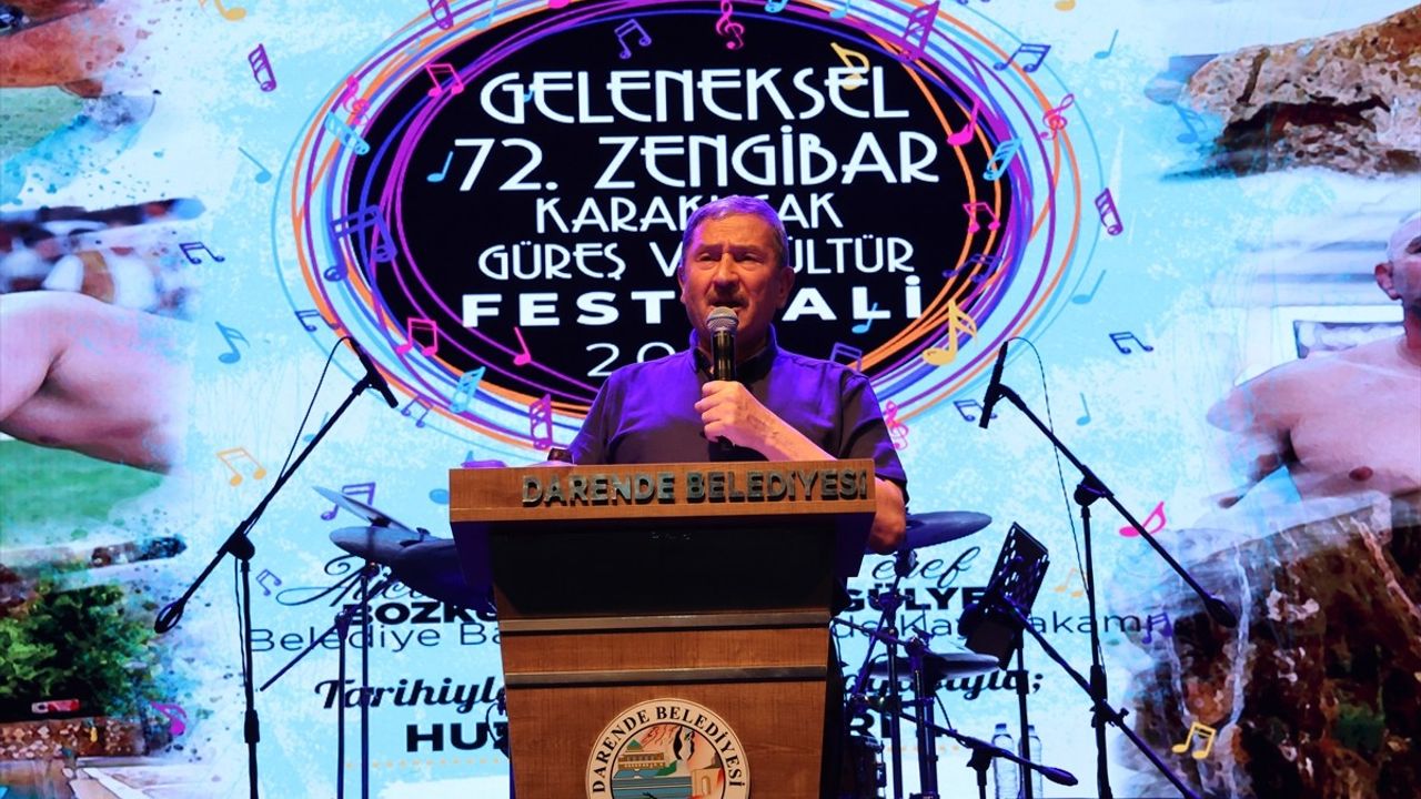 Malatya'da 72. Darende Geleneksel Zengibar Karakucak Güreş ve Kültür Festivali'nde Sinan Akçıl Konseri