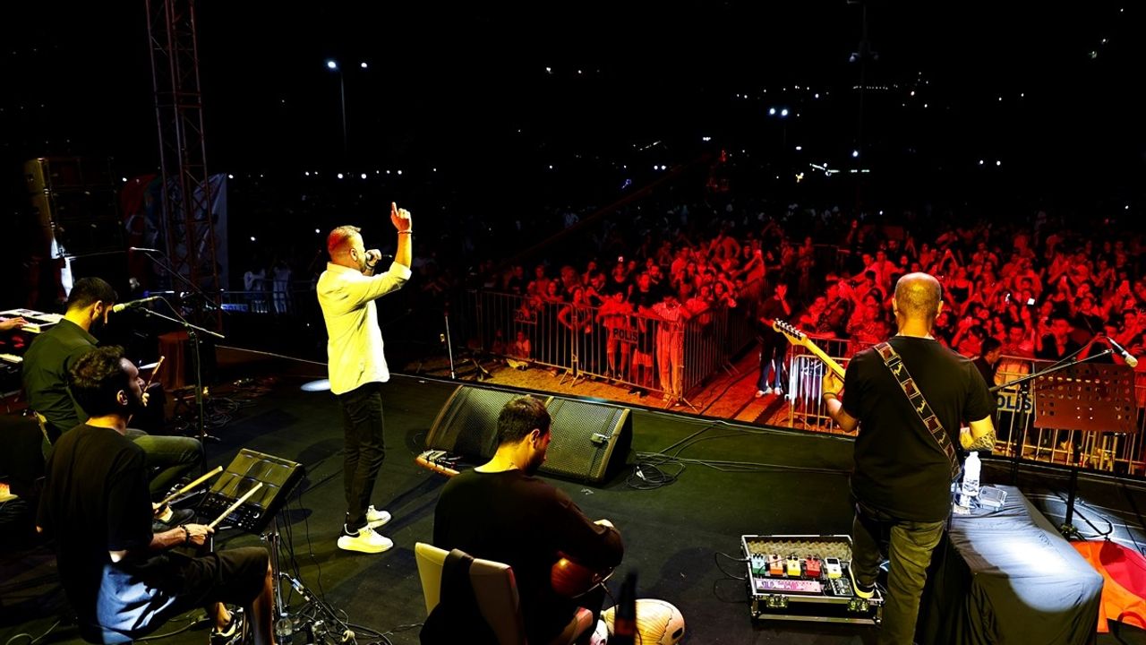 MamekiFest Tunceli'de Devam Ediyor: Rubato ve Ali Haydar Güçlü Sahnedeydi