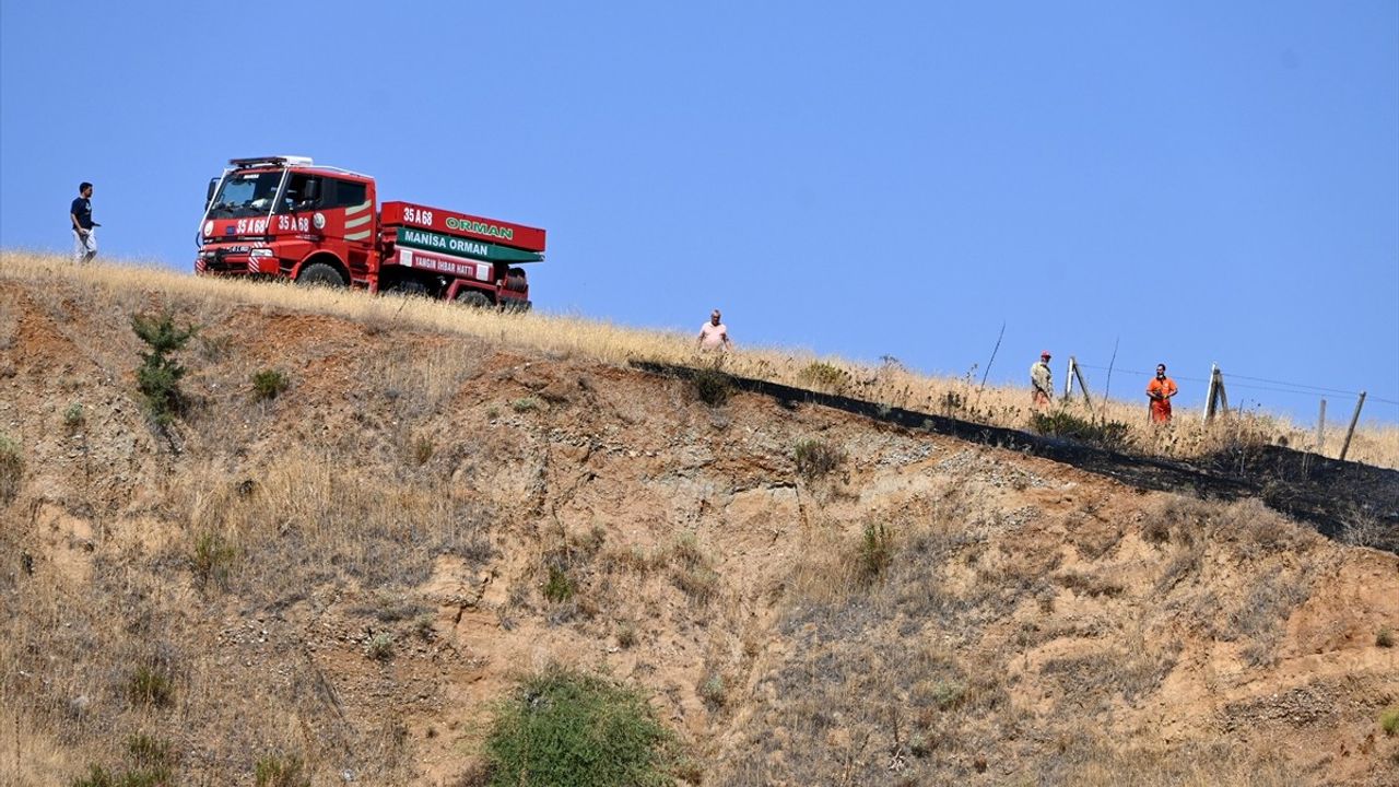Manisa Turgutlu'da otluk ve makilik yangını kontrol altına alındı: 150 hektar zarar gördü