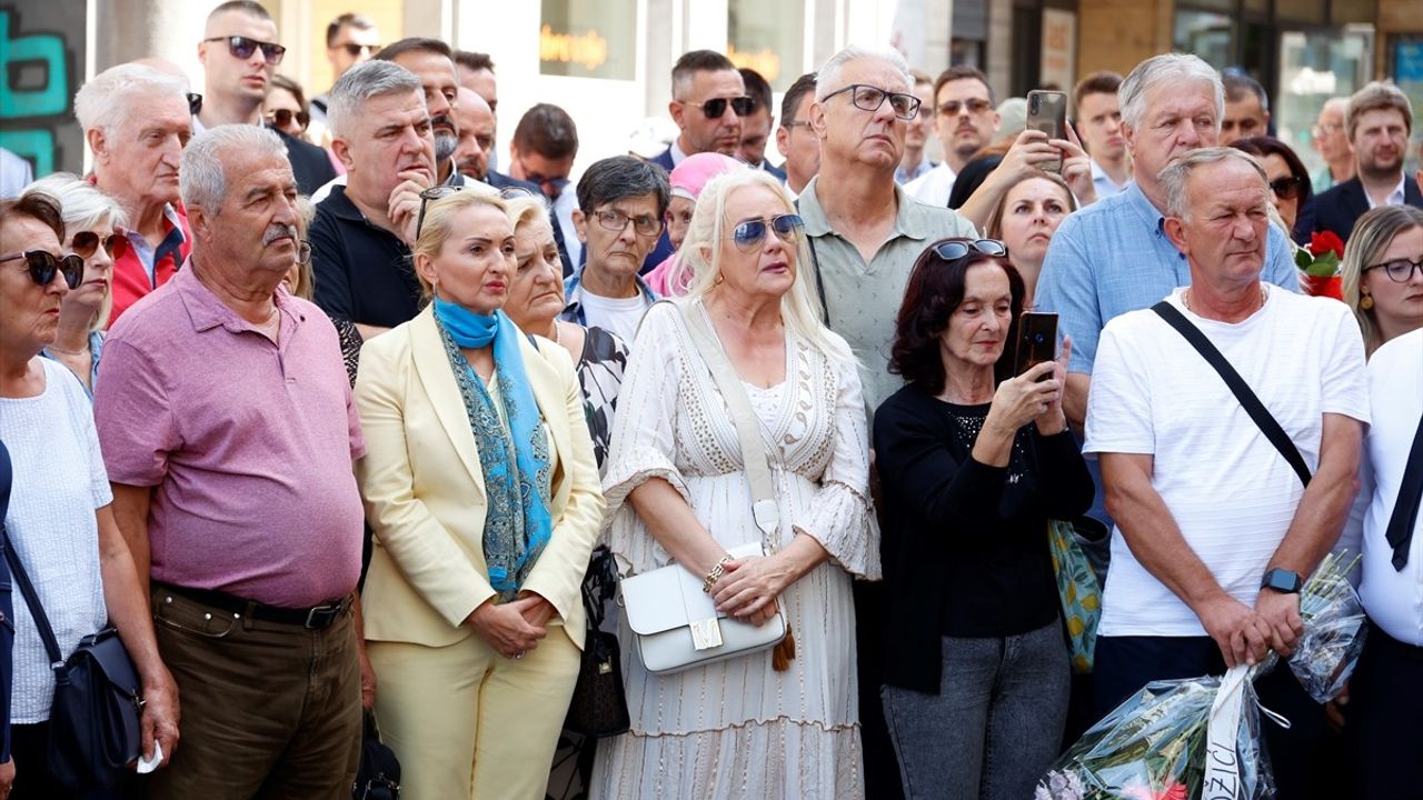 Markale Katliamı 30. Yılında: Saraybosna'da Kurbanlar Törenle Anıldı