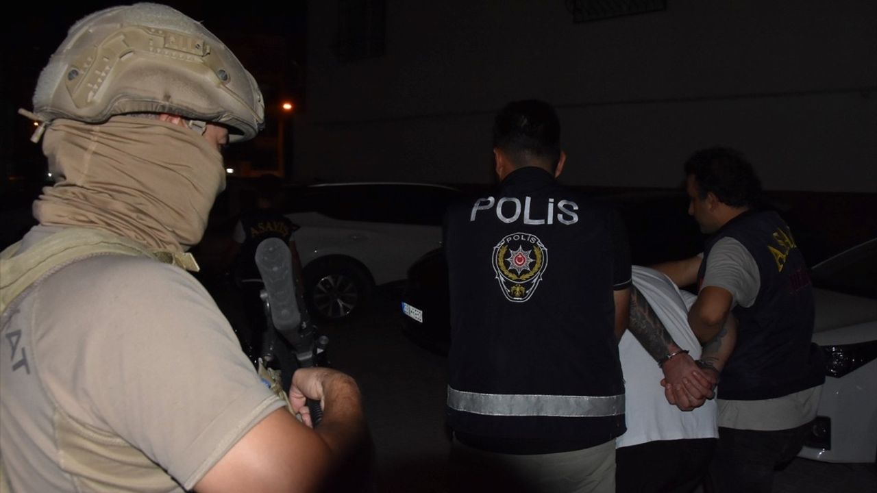 Mersin'de 10 yıl kesinleşmiş hapis cezası bulunan hükümlü saklandığı bazada yakalandı