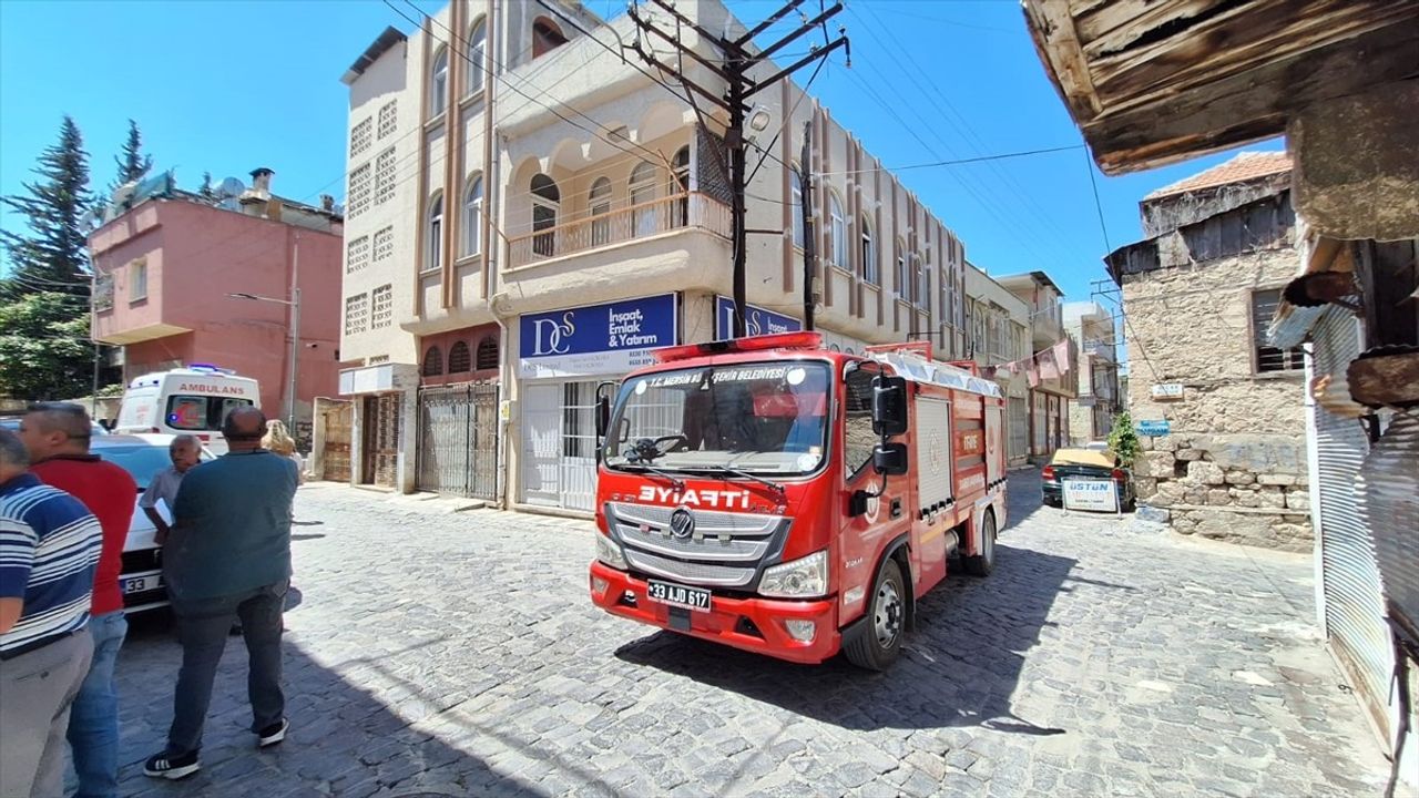 Mersin'in Tarsus ilçesinde yalnız yaşayan kişi evinde ölü bulundu