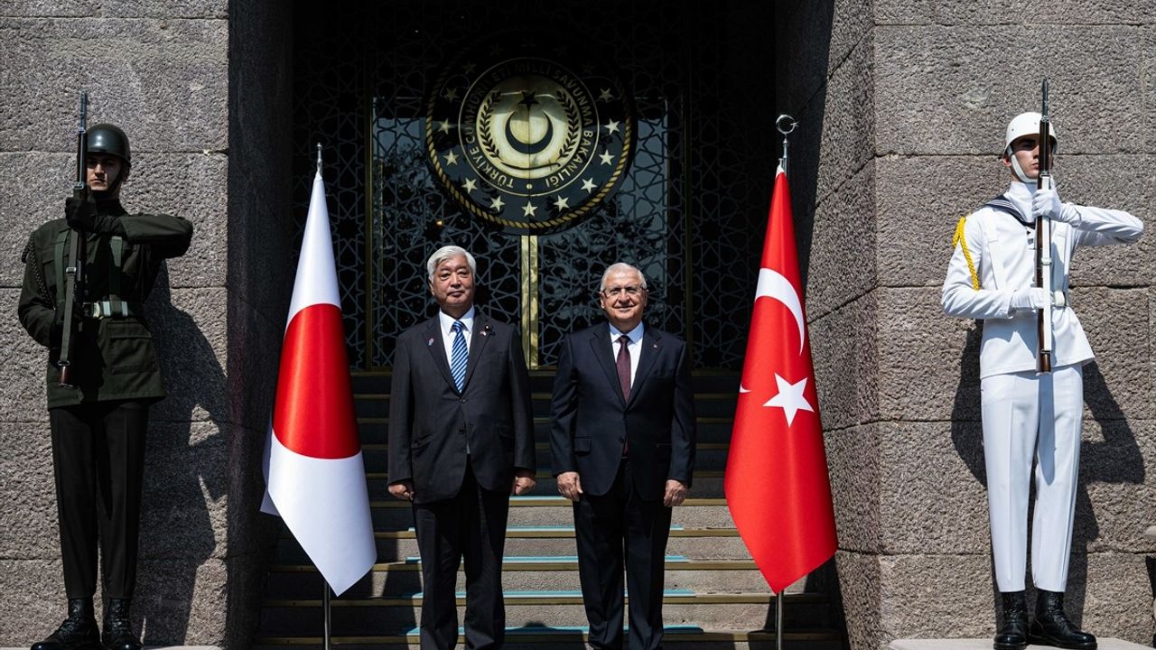 Milli Savunma Bakanı Güler, Japonya Savunma Bakanı Nakatani Gen ile Ankara'da Görüştü