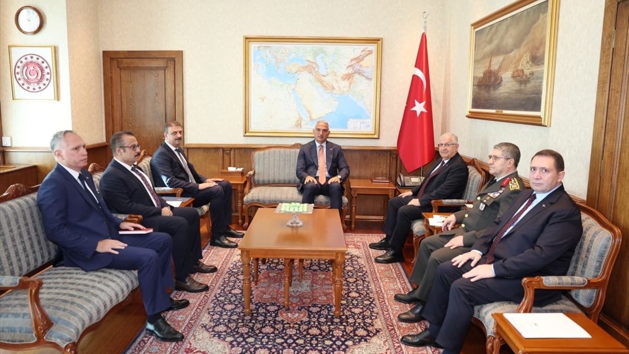 Milli Savunma Bakanı Yaşar Güler, Kültür ve Turizm Bakanı Mehmet Nuri Ersoy ile görüşme gerçekleştirdi
