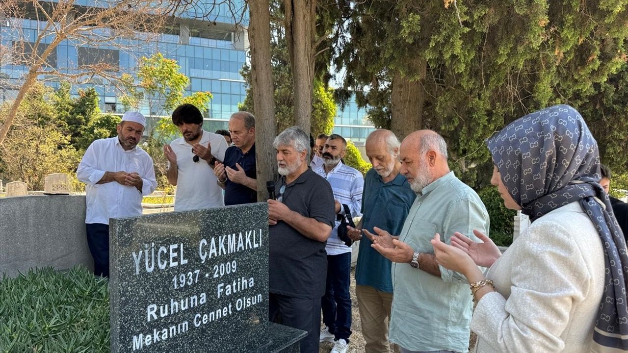 Milli sinemanın öncüsü Yücel Çakmaklı, vefatının 16. yılında Zincirlikuyu'da anıldı