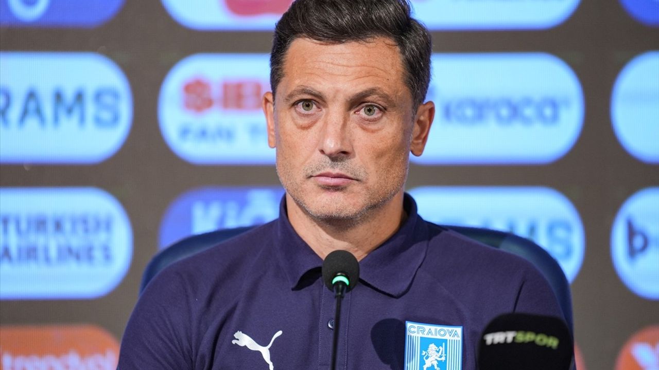 Mirel Radoi: Bire birleri iyi değerlendirdik; Universitatea Craiova, Başakşehir'i 2-1 mağlup etti