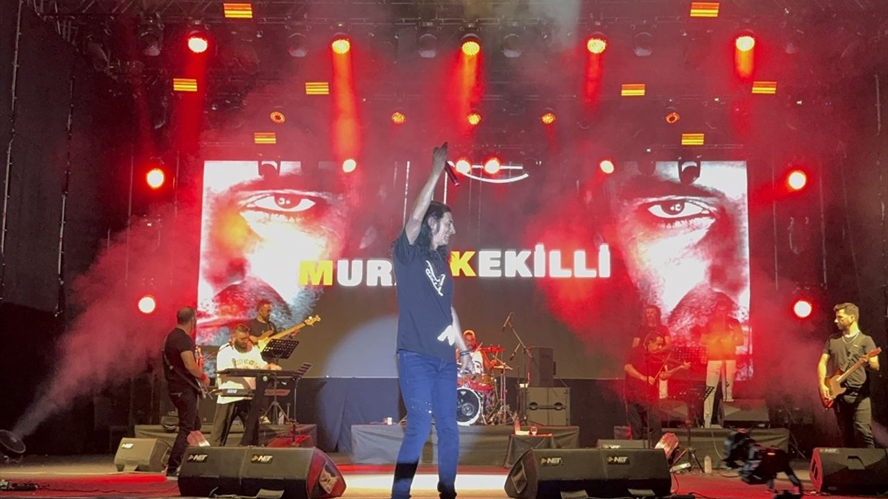 Murat Kekilli, Kahramanmaraş'ta Geleneksel Ağustos Fuarı'nda Sahne Aldı