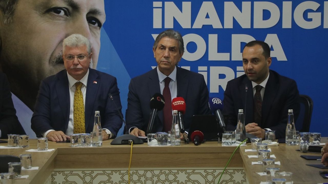 Mustafa Demir: AK Parti hizmet odaklı belediyecilik yaptı, muhalefet 'hezimet belediyeciliği' uyguladı