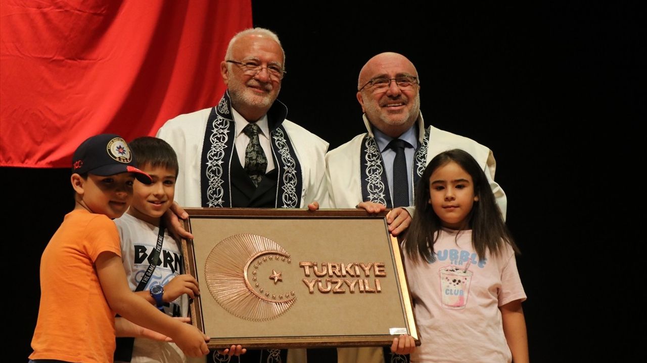 Mustafa Elitaş'a Kayseri Üniversitesi'nden Fahri Doktora Ünvanı