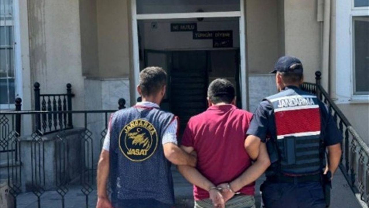 Niğde'de 12 yıl 6 ay hapis cezası bulunan firari hükümlü jandarma tarafından yakalandı