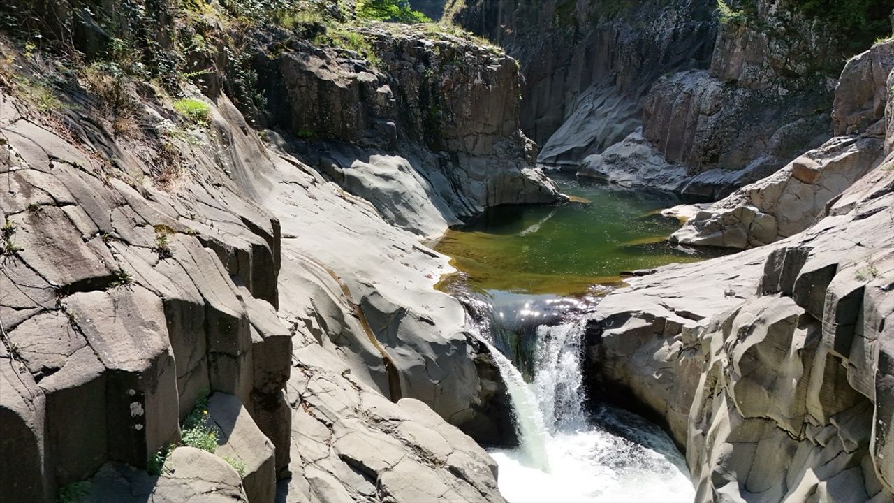 Ordu Ulubey'de Küpkaya Kanyonu'na Ziyaretçi Yoğunluğu: Doğa ve Aktiviteler İlgi Odağı