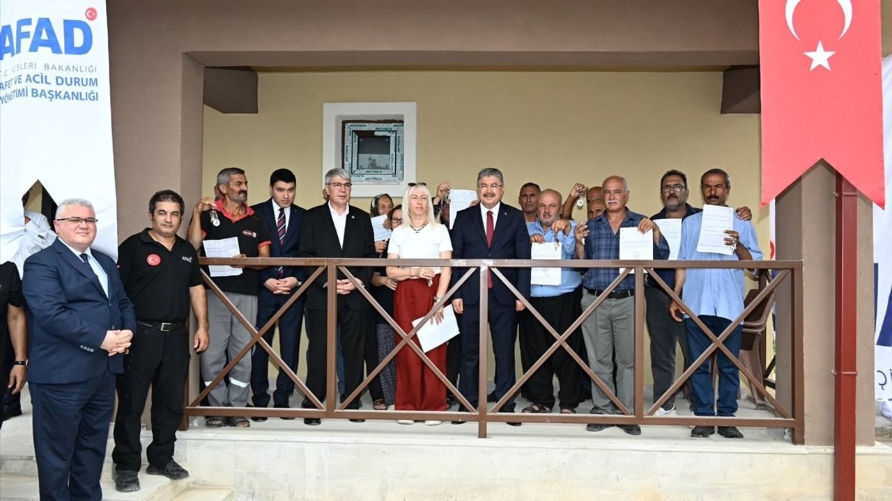 Osmaniye'de 27 Depremzedeye Yeni Köy Evleri Teslim Edildi