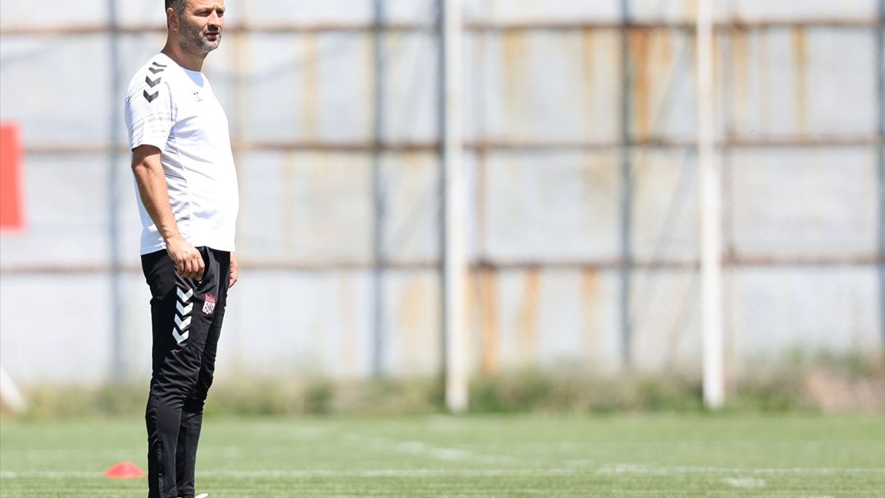 Özbelsan Sivasspor, Amed Sportif Faaliyetler maçı öncesi kondisyon ve rondo çalıştı