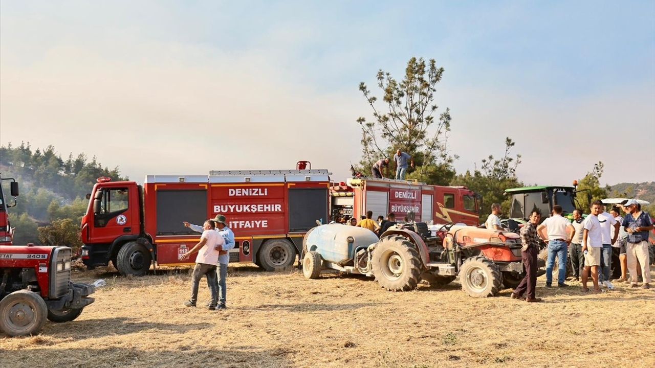 Pamukkale'de Yeniköy Mahallesi'nde orman yangını — Havadan ve karadan müdahale sürüyor