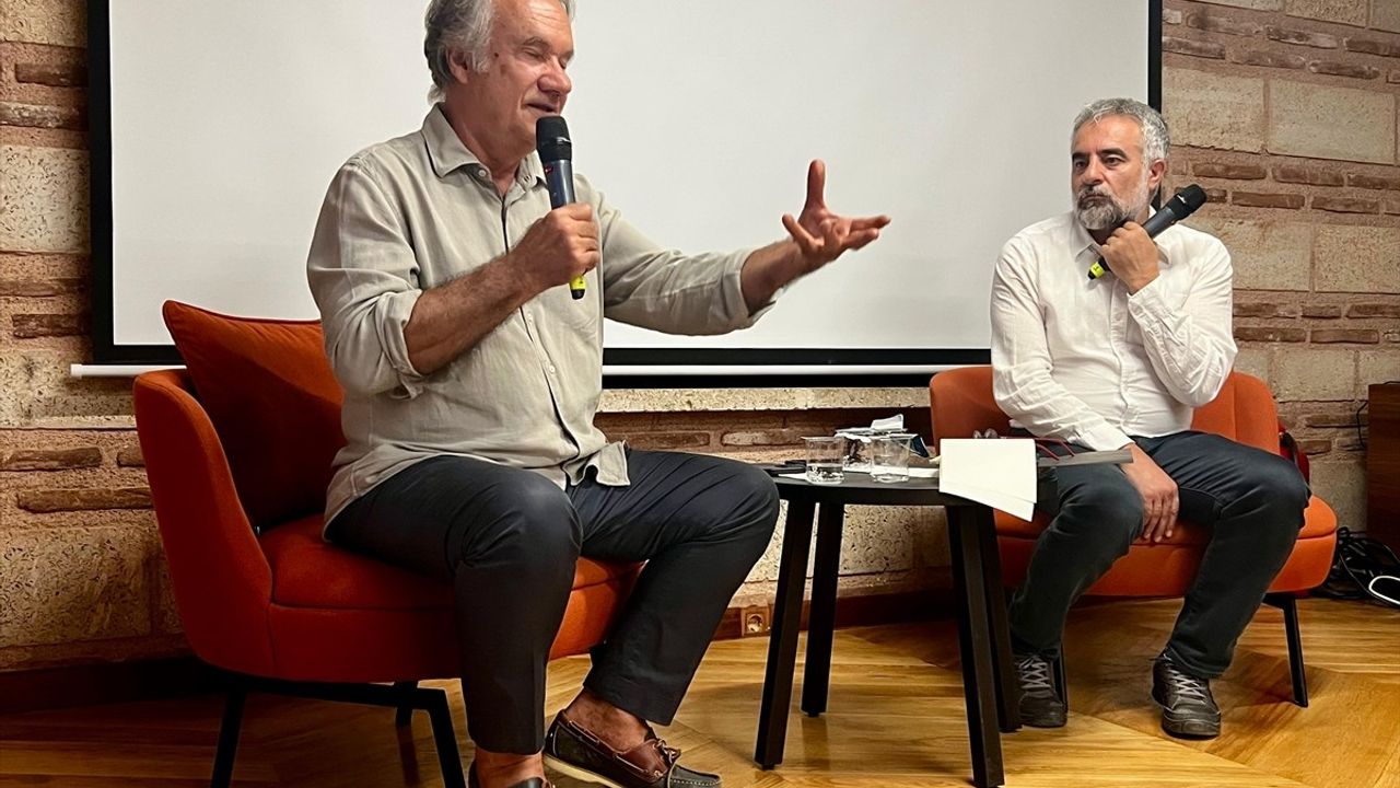 Prof. Dr. Cemal Kafadar Üsküdar Konuşmaları'nda: Tarihçilik, İstanbul bostanları ve ayazma kültürü