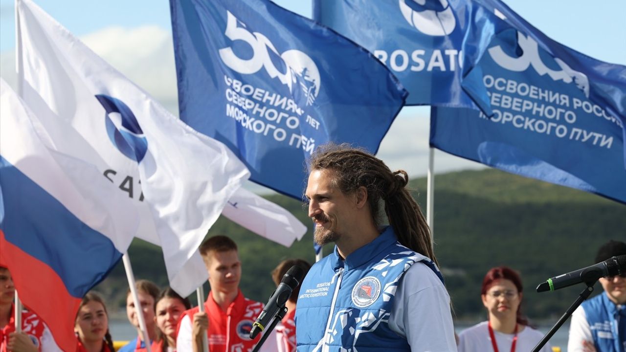 Rosatom'un 'Bilgi Buzkıranı' seferi Murmansk'tan başladı: Türkiye'den katılım var