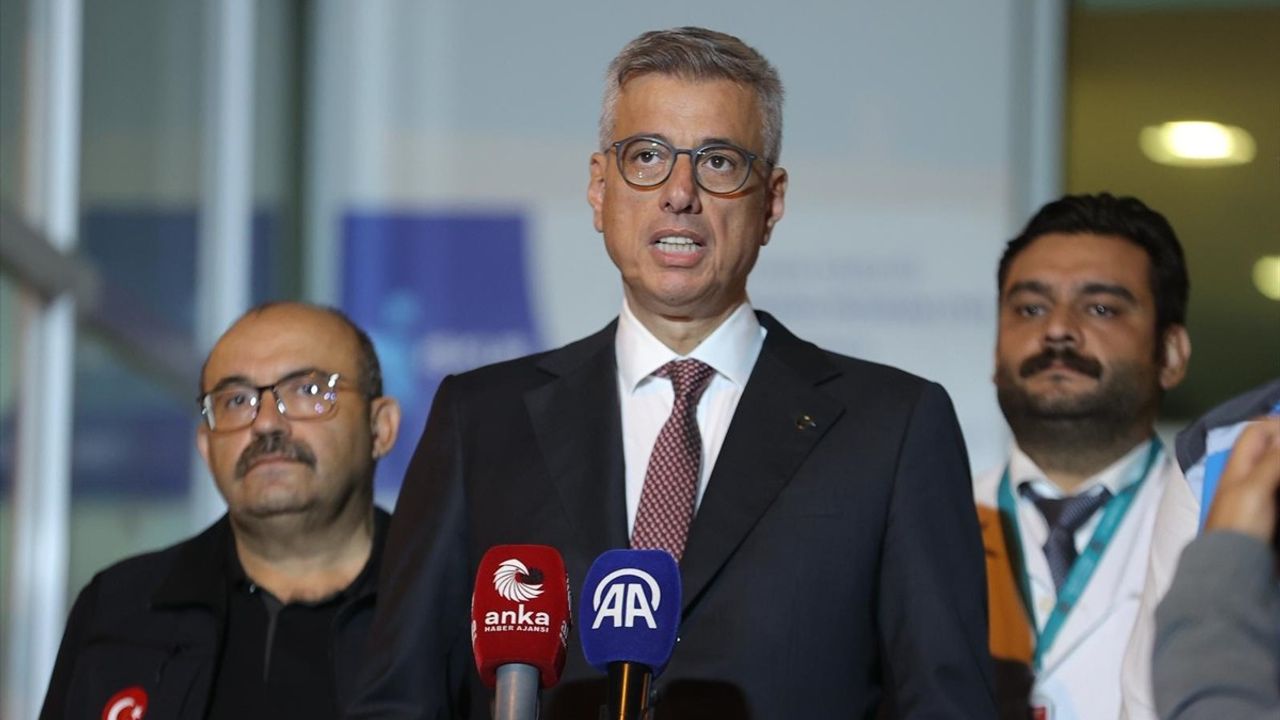 Sağlık Bakanı Memişoğlu'ndan Sındırgı'daki Deprem Sonrası Açıklama