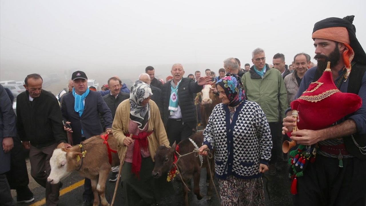 Sağlık Bakanı Memişoğlu, Ovit Yayla Şenlikleri'nde Konuştu