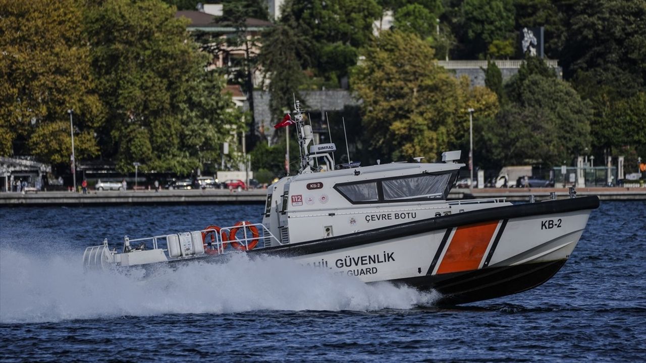Sahil Güvenlik ve dalış timleri, Boğaz ve Marmara'da kayıp Rus yüzücüyü arıyor