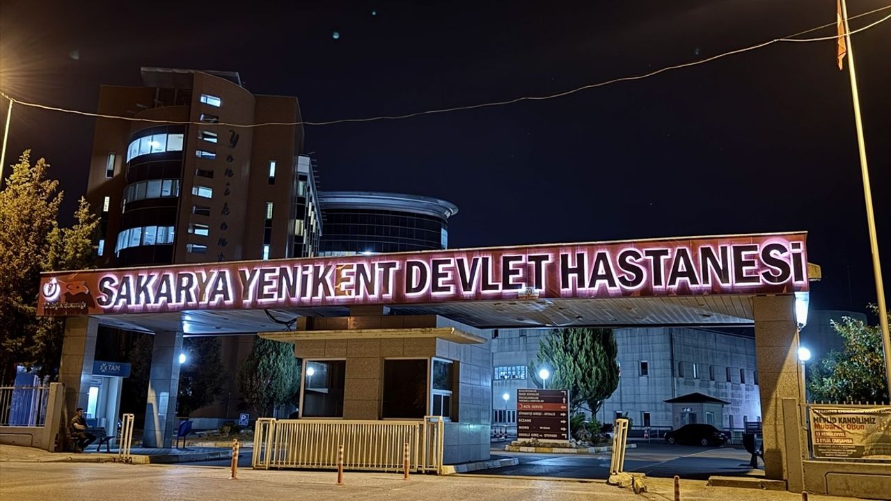 Sakarya'da hastanede silahlı saldırı: Boşanma aşamasındaki eşi yaralandı, şüpheli gözaltında