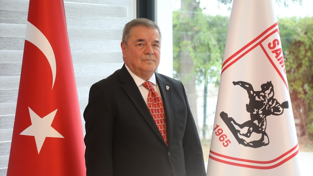 Samsunspor'dan Panathinaikos Öncesi Forma Açıklaması: Veysel Bilen'den Kurallar ve Arma Vurgusu