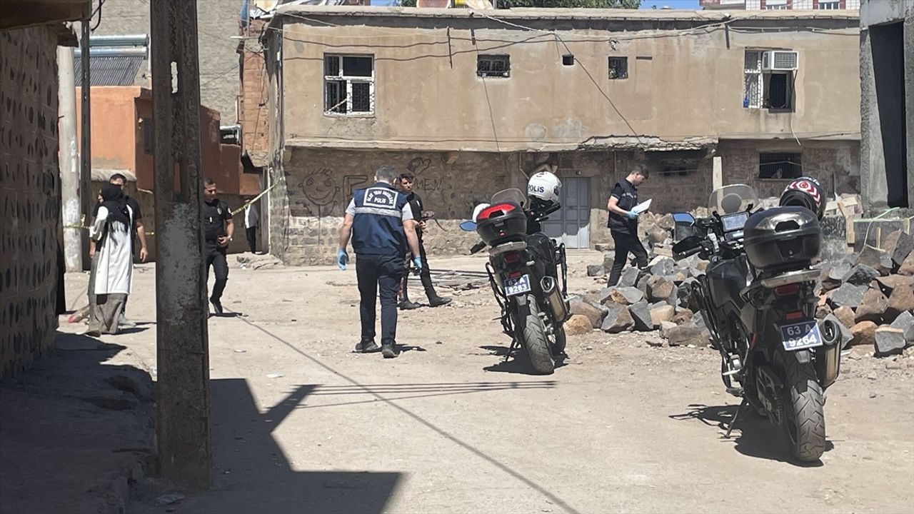 Şanlıurfa Siverek'te silahlı ve bıçaklı kavga: 2 yaralı, 3 şüpheli gözaltında