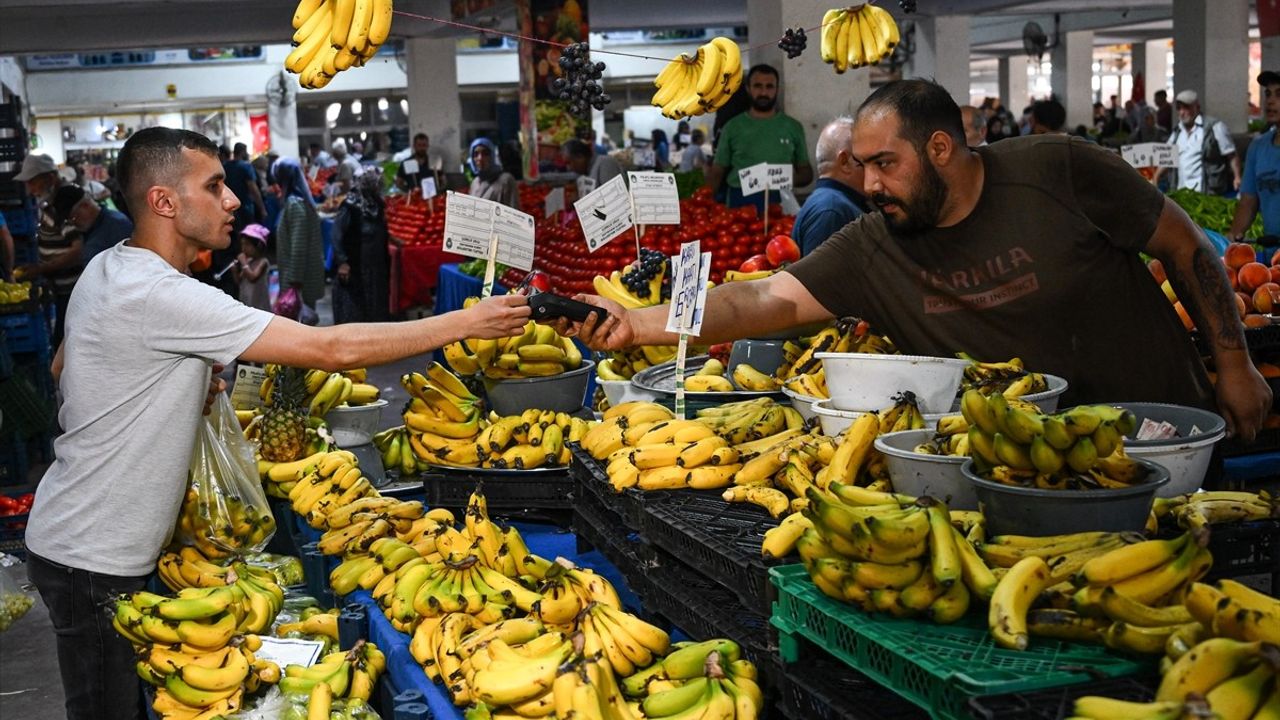 Semt Pazarlarında Kredi Kartı Kullanımı Yaygınlaşıyor