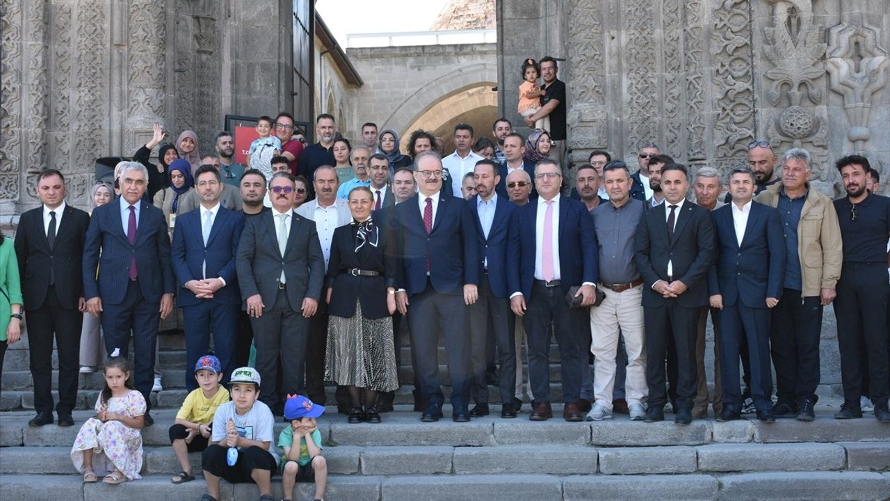 Serdar Çam: Erzurum Kültür Yolu Festivali uyuyan hazineleri gün yüzüne çıkarıyor
