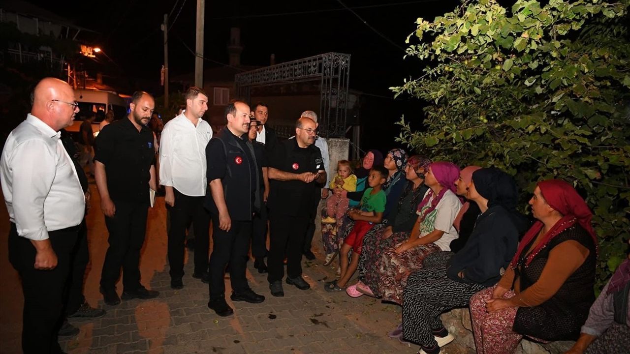 Sındırgı'da 6,1 büyüklüğündeki deprem: AFAD koordinasyonunda müdahale ve iyileştirme çalışmaları sürüyor