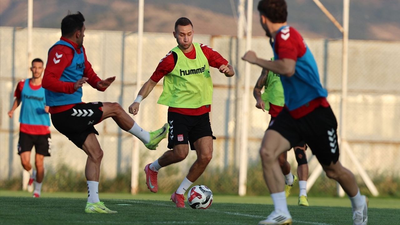 Sivasspor, Erzurumspor FK Maçına Hazırlıklarını Sürdürüyor