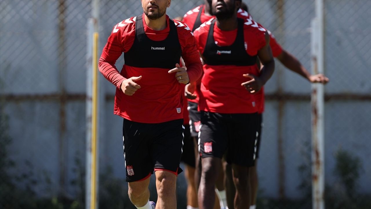 Sivasspor, Sipay Bodrum FK maçı öncesi taktik ve top koruma çalışmalarıyla hazırlandı