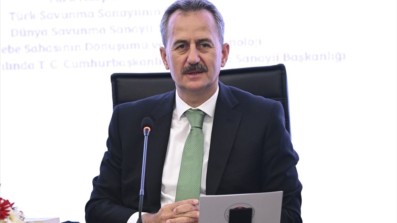 SSB ve Türkiye Araştırmaları Vakfı işbirliğiyle Türk savunma sanayisi kitapları tanıtıldı